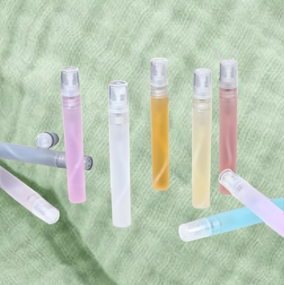 👣4/$20.  Mini Plastic Empty Refillable Bottles with Fine Mist. 10 pcs